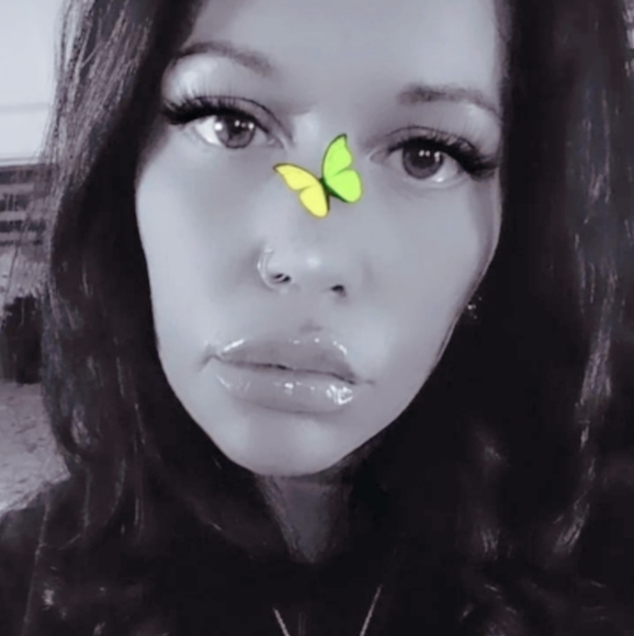 I'm Moriah,MAKE OFFERS!!! - Picture 1 of 1